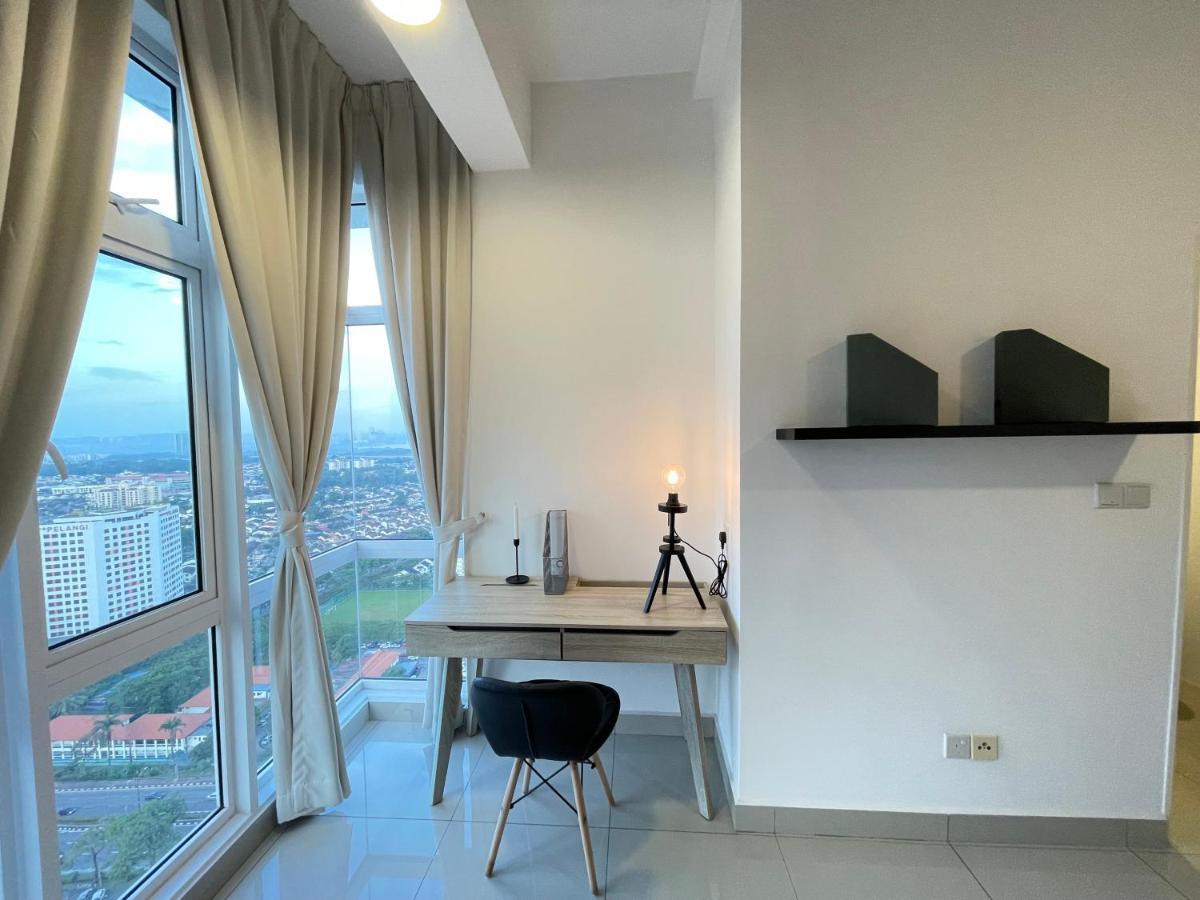 Twin Galaxy Residences 1+1 Homestay @ Johor Bahru Exteriör bild